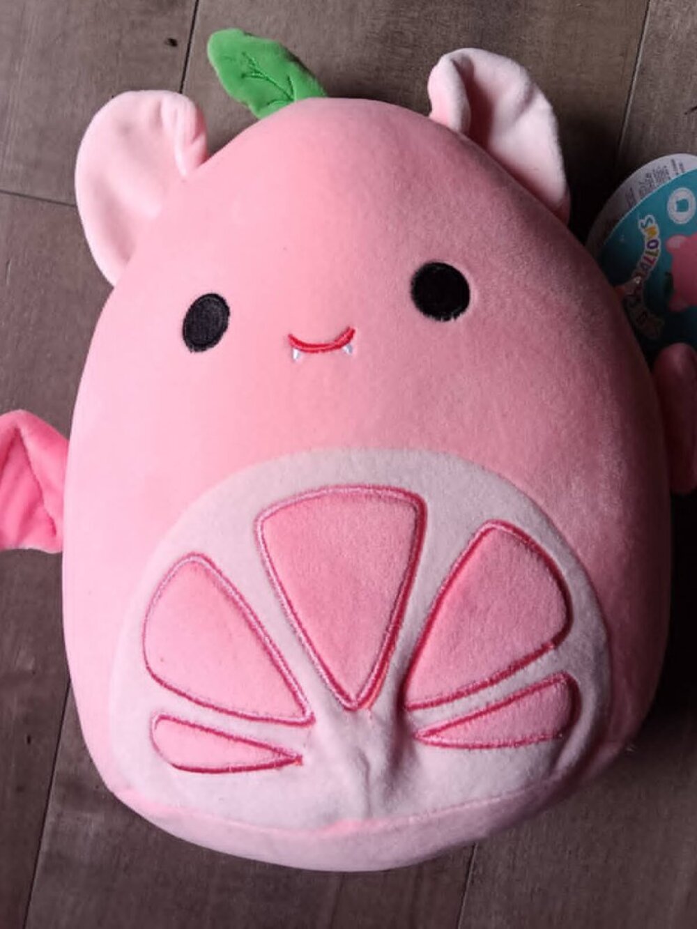 BRAND NEW! Squishmallows Jabari Pink Grapefruit Bat